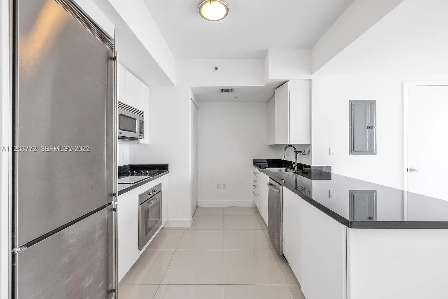 2 bed, 1110 sqft, $4,100 — Photo 1