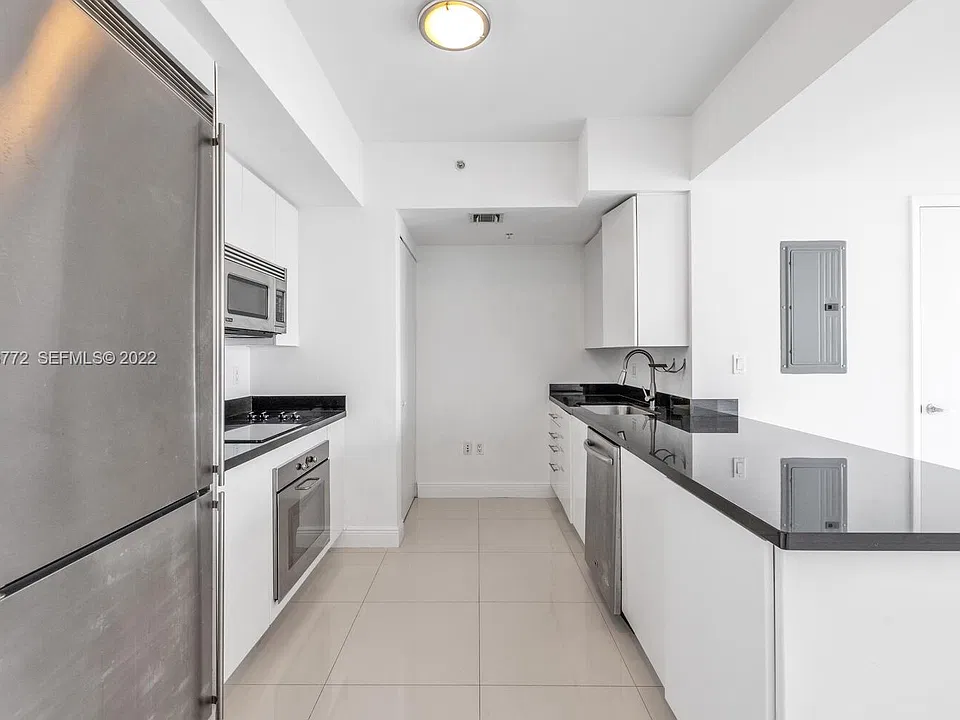 92 SW 3rd St #1302