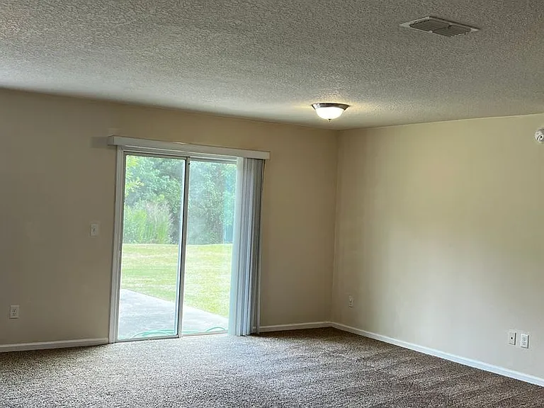 232 Brooklet Cir — Photo 6