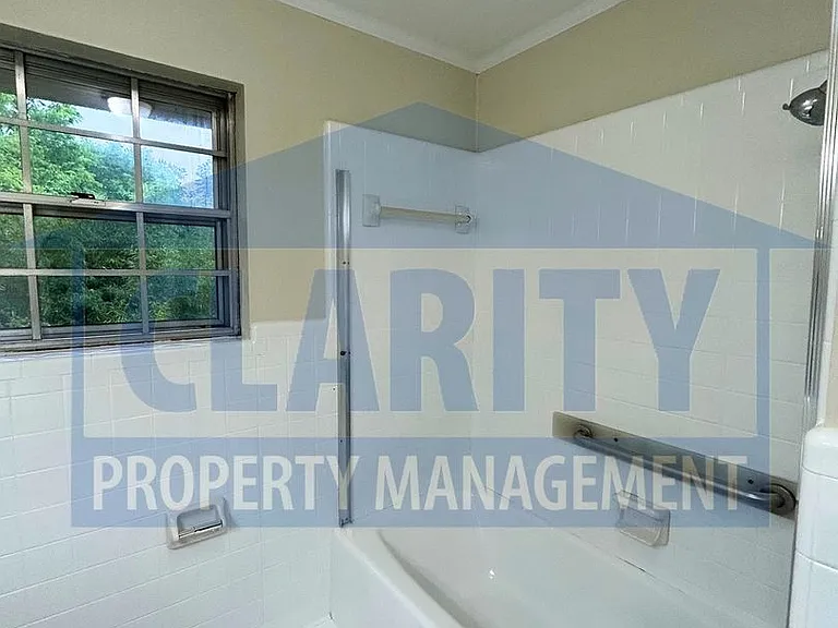 809 Dockery Ln SE — Photo 16