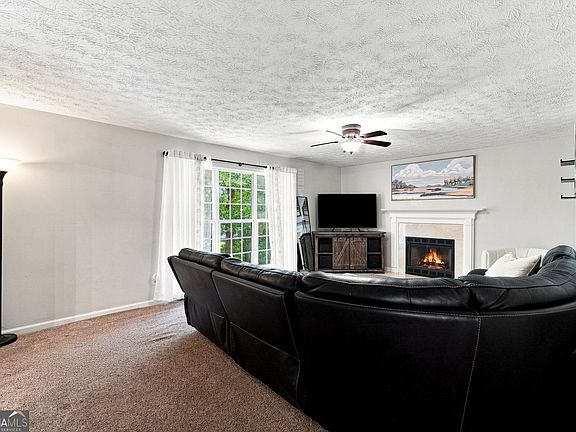 4th image of 1400 Walnut Hill Cir