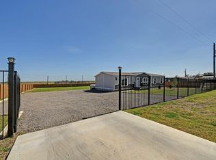 117 Castellana Way, Elgin, TX 78621