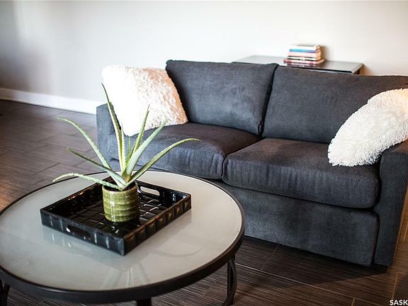 5th image of 320 5th Ave N #1105