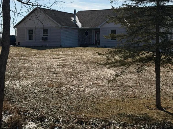 5232 Barryville Rd, Nashville, MI 49073