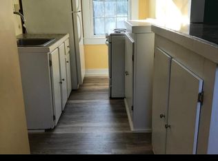 25 Roger Williams Cir #1, Warwick, RI 02888