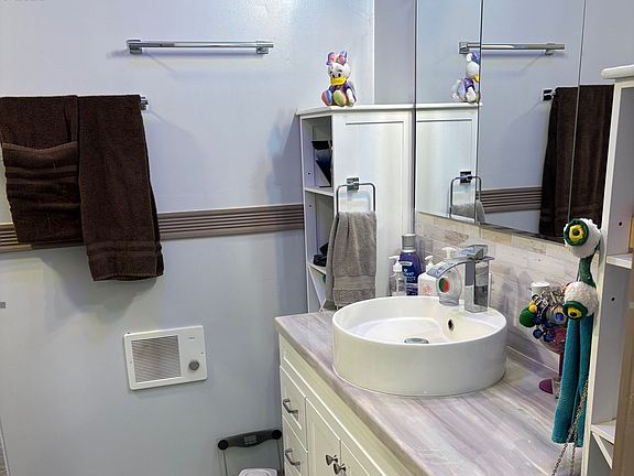 3rd image of 36845 Immigrant Rd