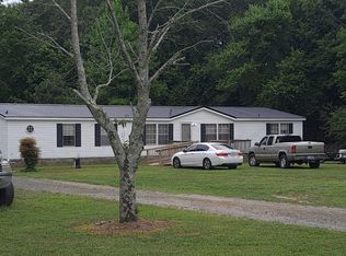 28 Pit Rd, Topping, VA 23169