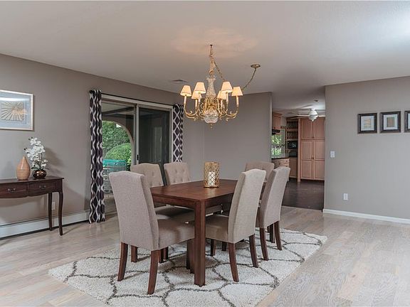 5th image of 120 Brisas Cir