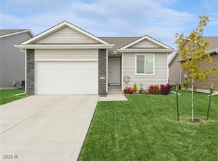 1175 Locust St, Waukee, IA 50263