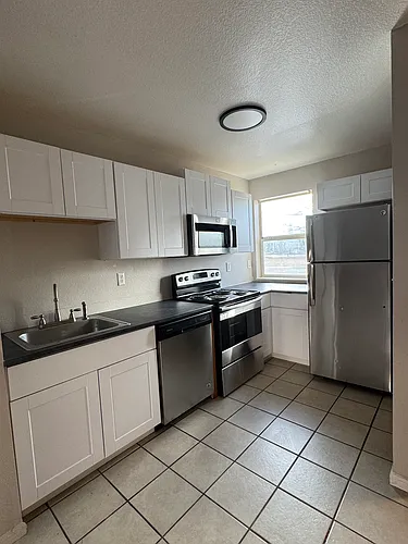 2120 Orchard Pl #6 Photo 1