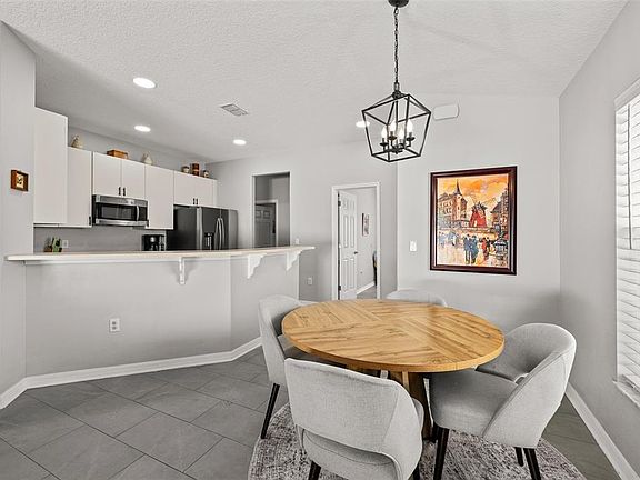 5th image of 8707 Corinthian Way