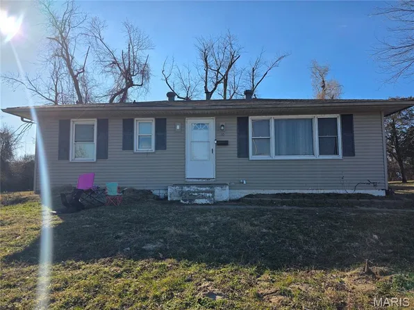 10 Lee St, Cahokia, IL 62206