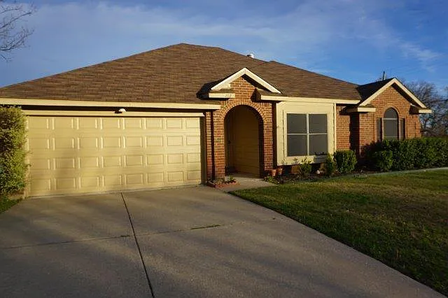 702 Long Hill Ct — Photo 5