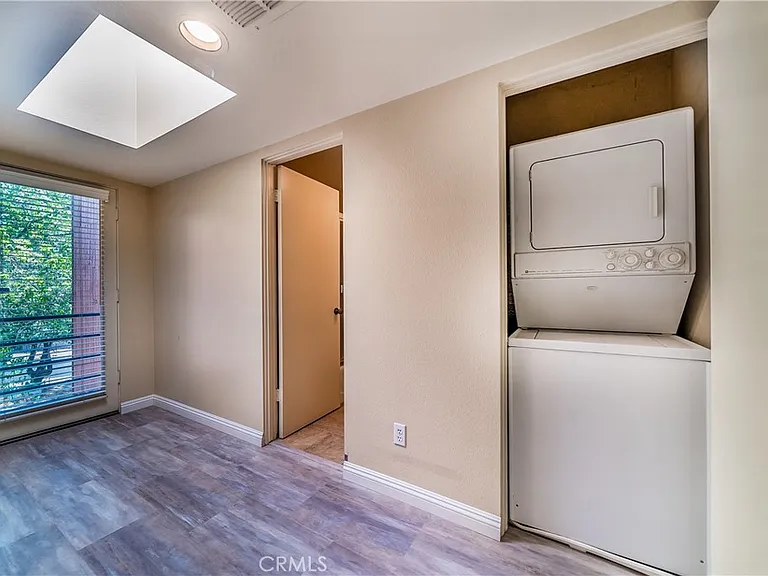 13236 Valleyheart Dr #102 — Photo 26