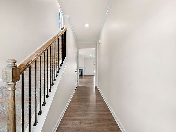 5th image of 6830 Scarlet Oak Way