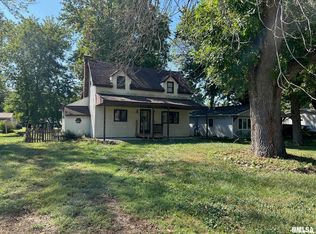 417 E Washington St, Edinburg, IL 62531