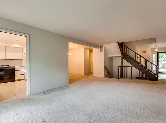 4th image of 1816 Wildberry Dr Unit 8-A