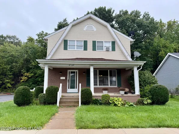 1040 Russell St, Avoca, PA 18641