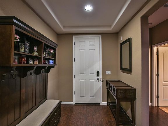 3rd image of 503 Veneto Pl