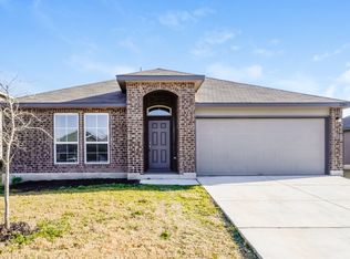 1545 Birmingham Dr, Seguin, TX 78155