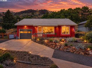 475 Burnham Ave, Maupin, OR 97037