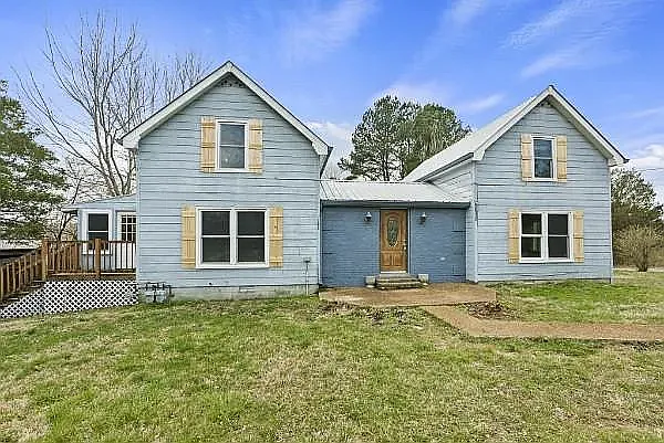 5675 Hall Ln — Photo 2