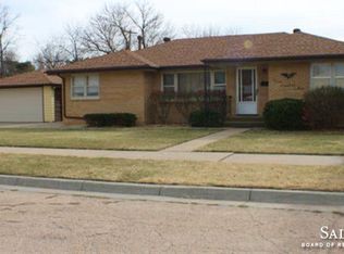 902 E Jewell Ave, Salina, KS 67401
