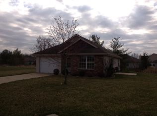 205 SW Blue Branch Cir, Grain Valley, MO 64029