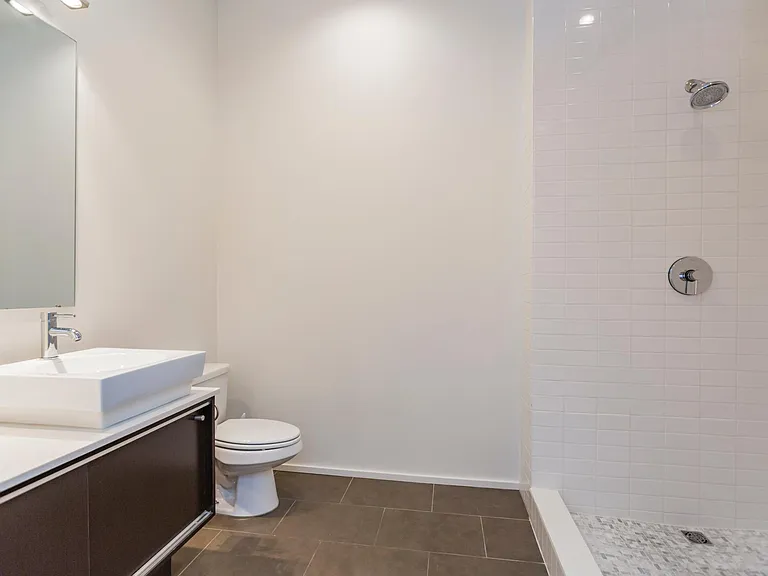 2115 Yeaman Pl #600 — Photo 32