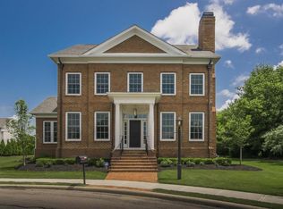 3996 Chelsea Grn E, New Albany, OH 43054