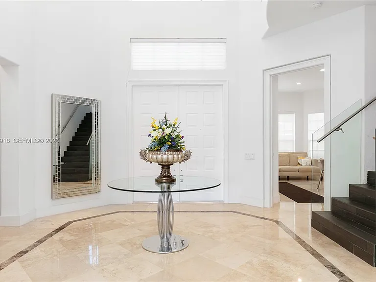 954 Sanibel Dr — Photo 11