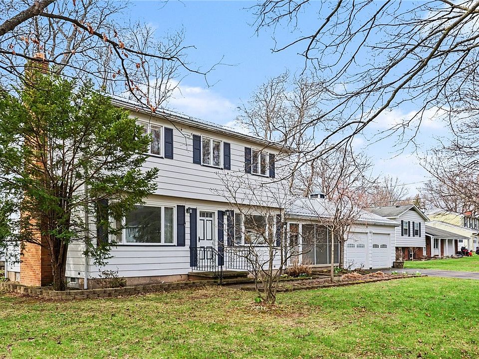 1st image of 37 Nurmi Dr