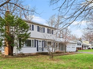 37 Nurmi Dr, Rochester, NY 14616