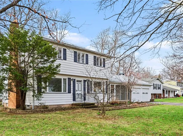 37 Nurmi Dr, Rochester, NY 14616