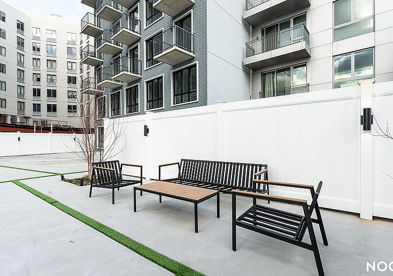 31-61 Vernon Blvd #8Z — Photo 26