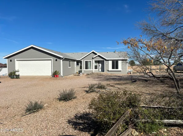 7053 S Elmer Loop, Hereford, AZ 85615