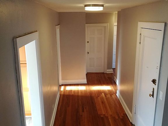 3rd image of 16 Valdale Ave APT 3