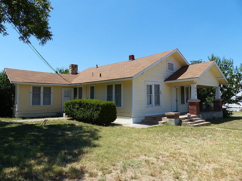 1st image of 806 S Pine St
