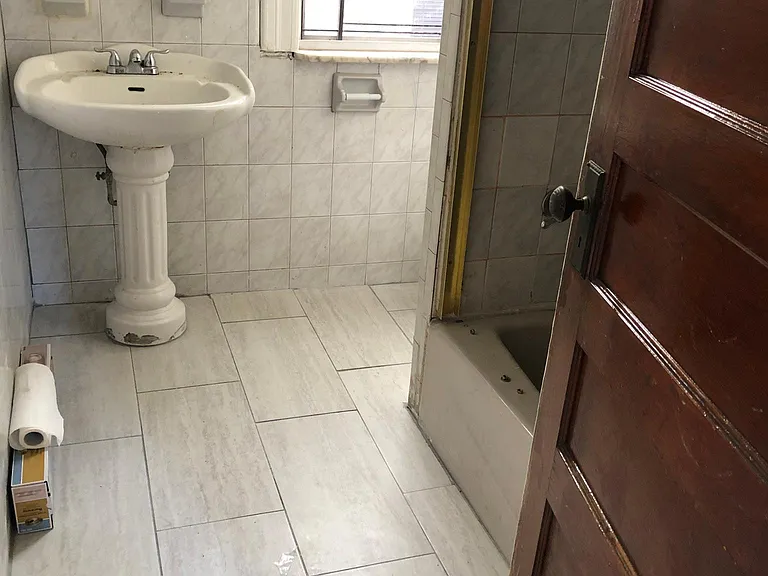 4 Duncan Ct #2 — Photo 7