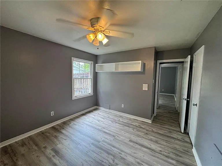 1054 Gallen Ct — Photo 20
