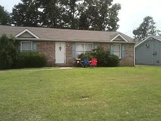 1484 Sunshine Dr photo 1