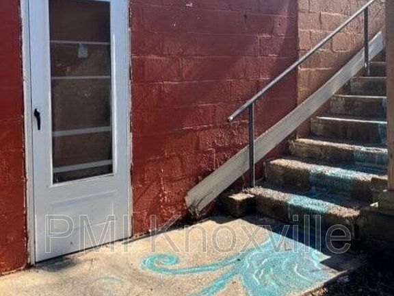 2nd image of 417 Landau Dr