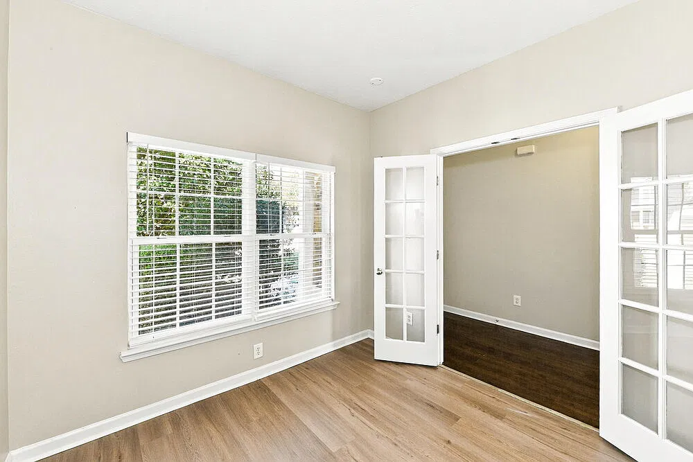 3 bed, 2.5 bath, 2142 sqft, $2,630 — Photo 4