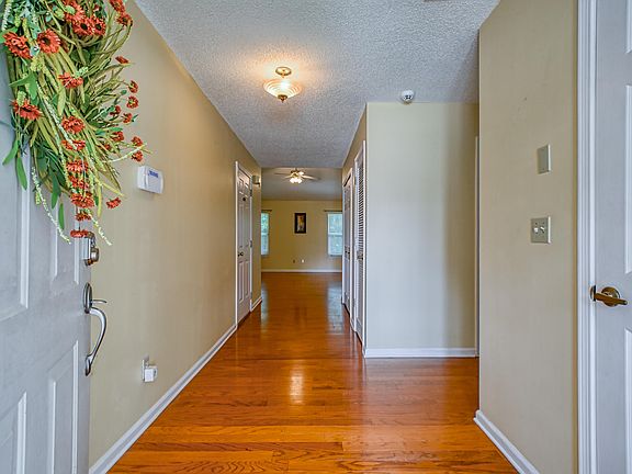 2nd image of 1036 Jones Creek Dr