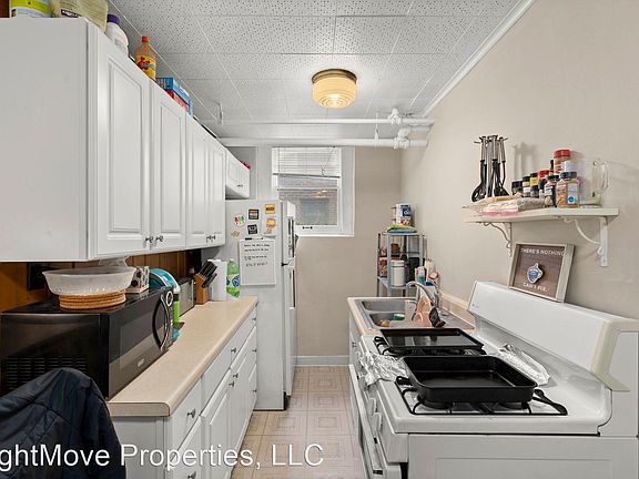 4th image of 3807 Garfield Ave APT 9