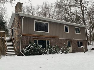 8500 Kreuter Rd NE, Rockford, MI 49341