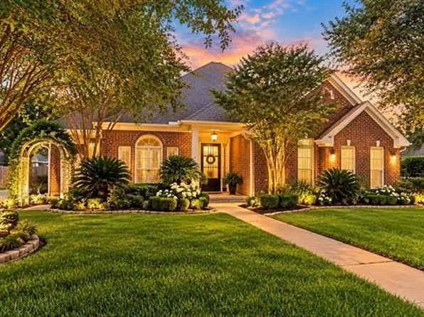 7960 Doral Dr, Beaumont, TX 77707