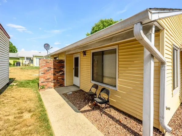 154A Chatham Dr, Monroe Township, NJ 08831