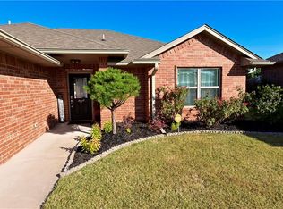 1104 Hyatt Ct, Shawnee, OK 74804