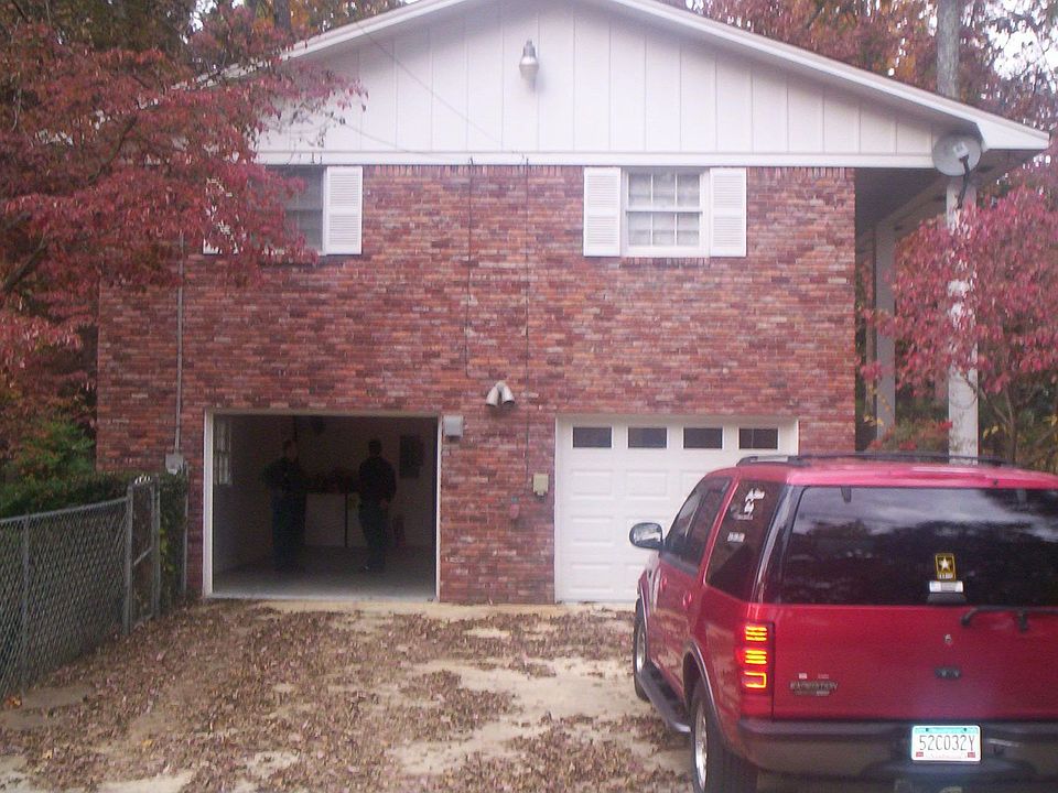 2nd image of 604 Tomahawk Cir
